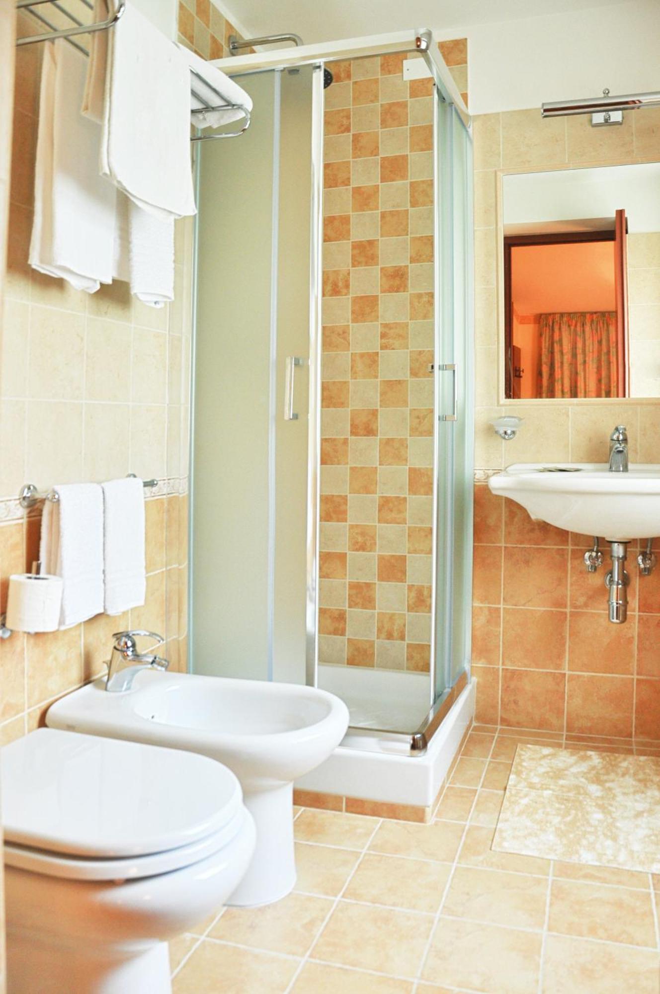 Double or Twin Room,1551335941:JPEG